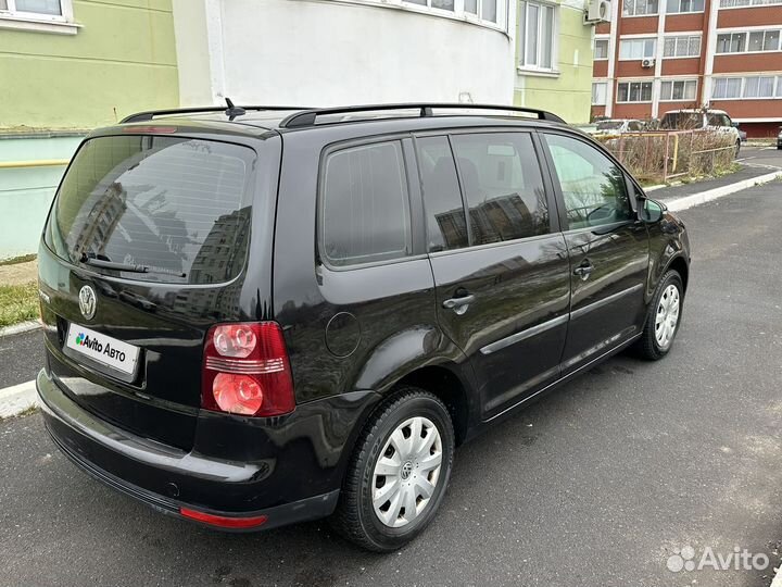 Volkswagen Touran 1.6 МТ, 2009, 182 191 км