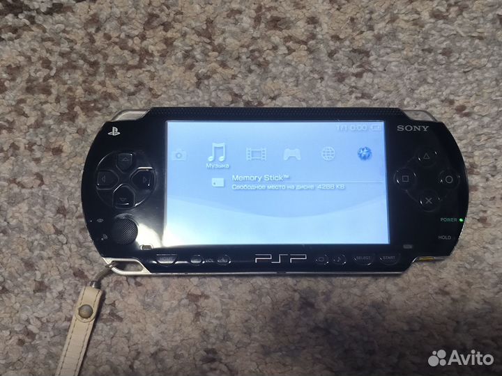 Игровая приставка Sony PSP 1004 (комплект)