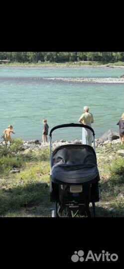 Коляска автокресло doona с базой isofix