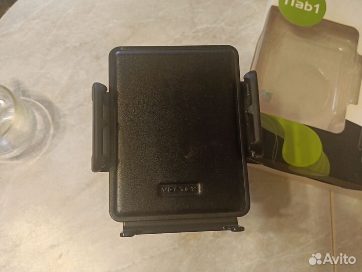 Автомобильный держатель для планшета