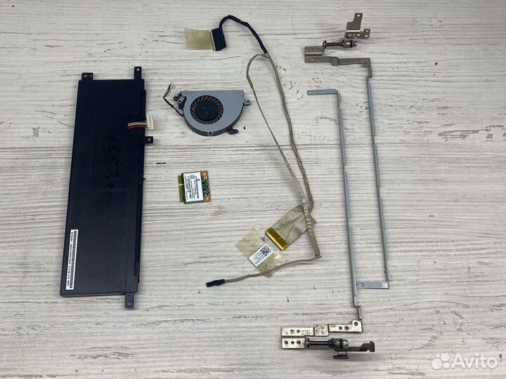 Корпус ноутбука Asus X552М – разбор