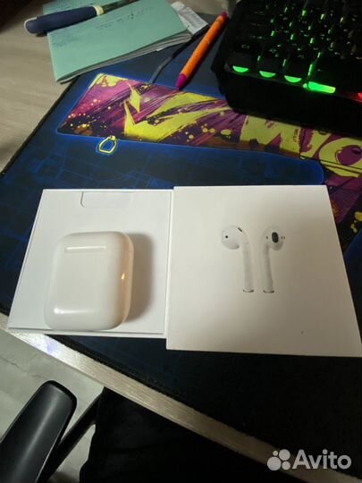 Беспроводные наушники apple airpods