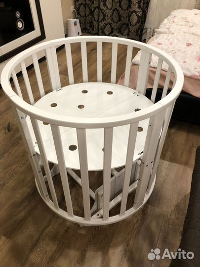 Детская кровать трансформер овальная