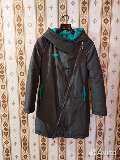 Пальто женское демисезонное с капюшоном 46