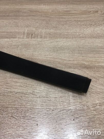 Обшивка стойки передней правой VW Touran