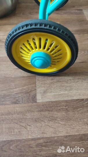 Трехколесный велосипед