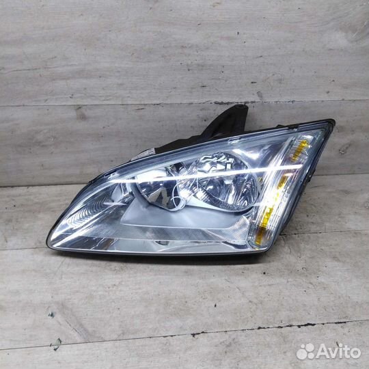Фара передняя левая Ford Focus II дорестайлинг