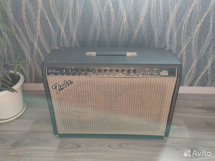Комбоусилитель Fender Ultra Chorus PR 204 стерео