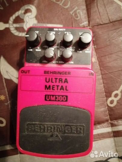 Гитарная педаль behringer