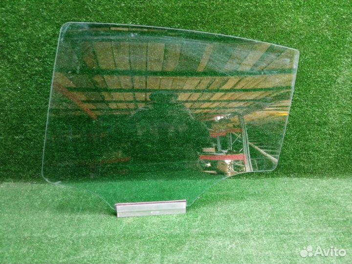Стекло двери заднее левое Opel Astra H Z16XER 2007