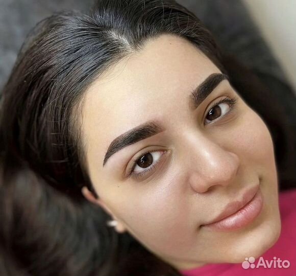 Перманентный макияж бровей губ и век татуаж