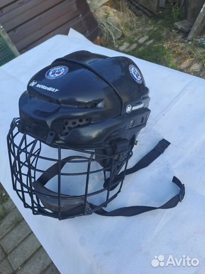 Шлем хоккейный детский