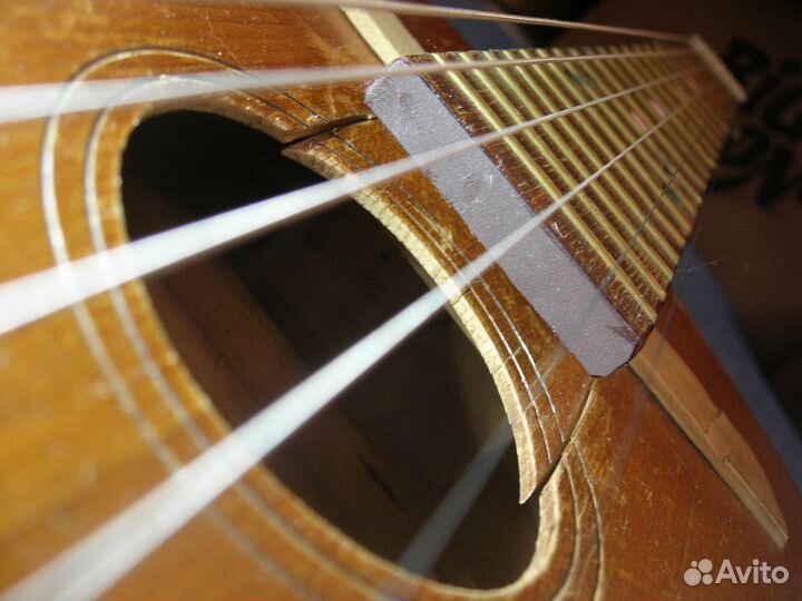 Об эту гитару можно зажигать спички