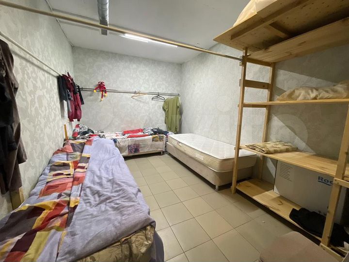 Комната 20 м² в 3-к., 1/1 эт.