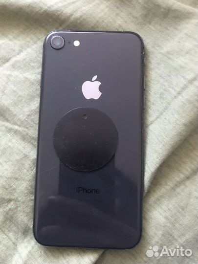 Телефон iPhone 8 64 gb