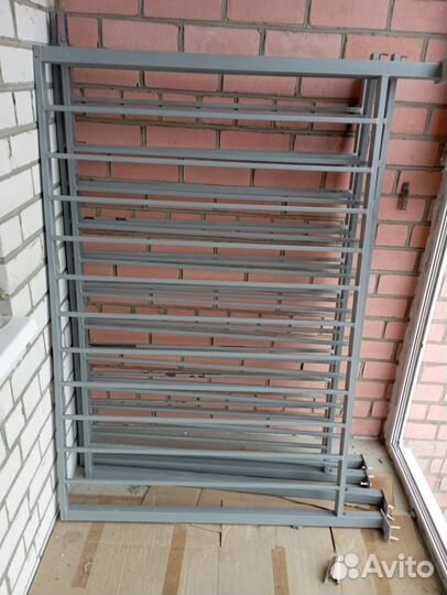 Металлический парапет на лоджию