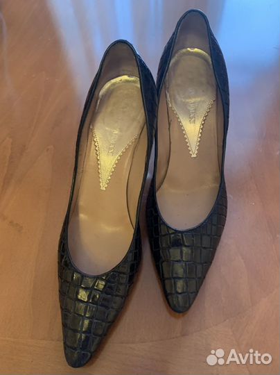 Туфли женские “armani”