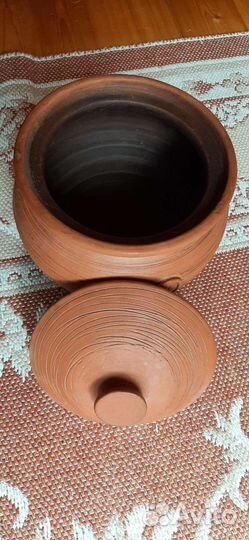 Большой глиняный горшок для запекания