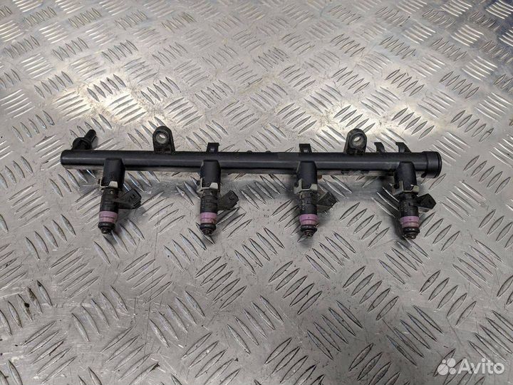 Топливная рампа Renault Megane 2 (2002 - 2006)