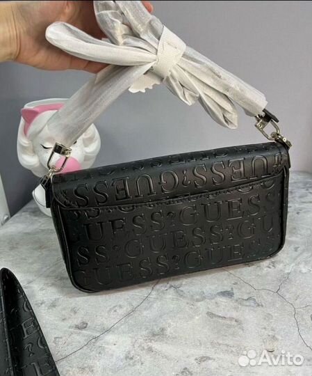 Сумка Guess