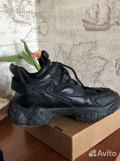 Кроссвки кожа 35-36