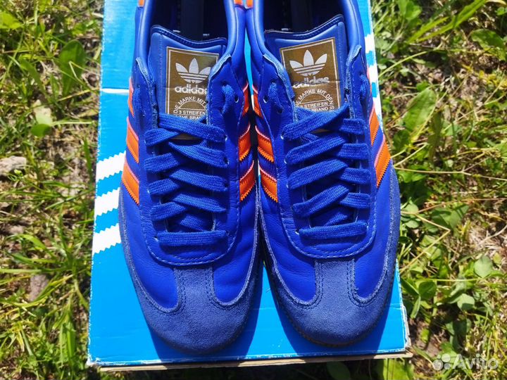 Adidas samba (едут обратно)