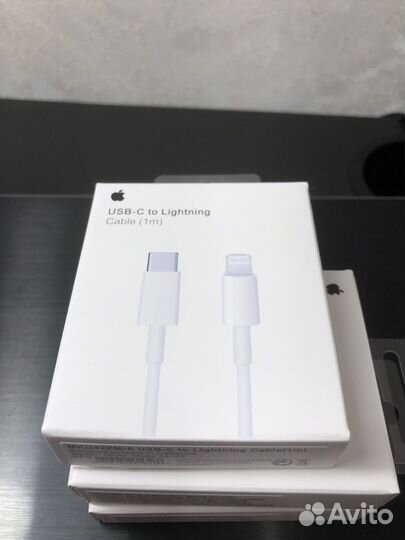 Кабель Apple USB-C to Lightning