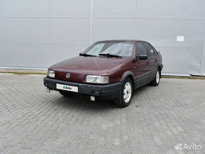 Volkswagen Passat, 1992