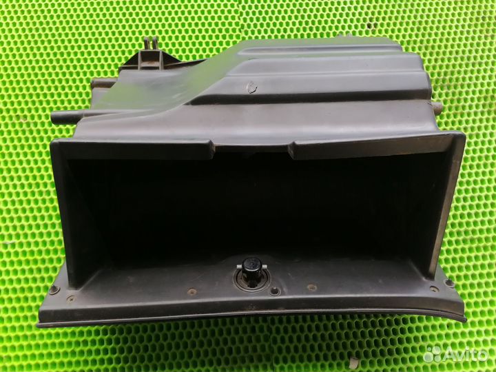 Крышка бардачка Ниссан Вингроуд 10