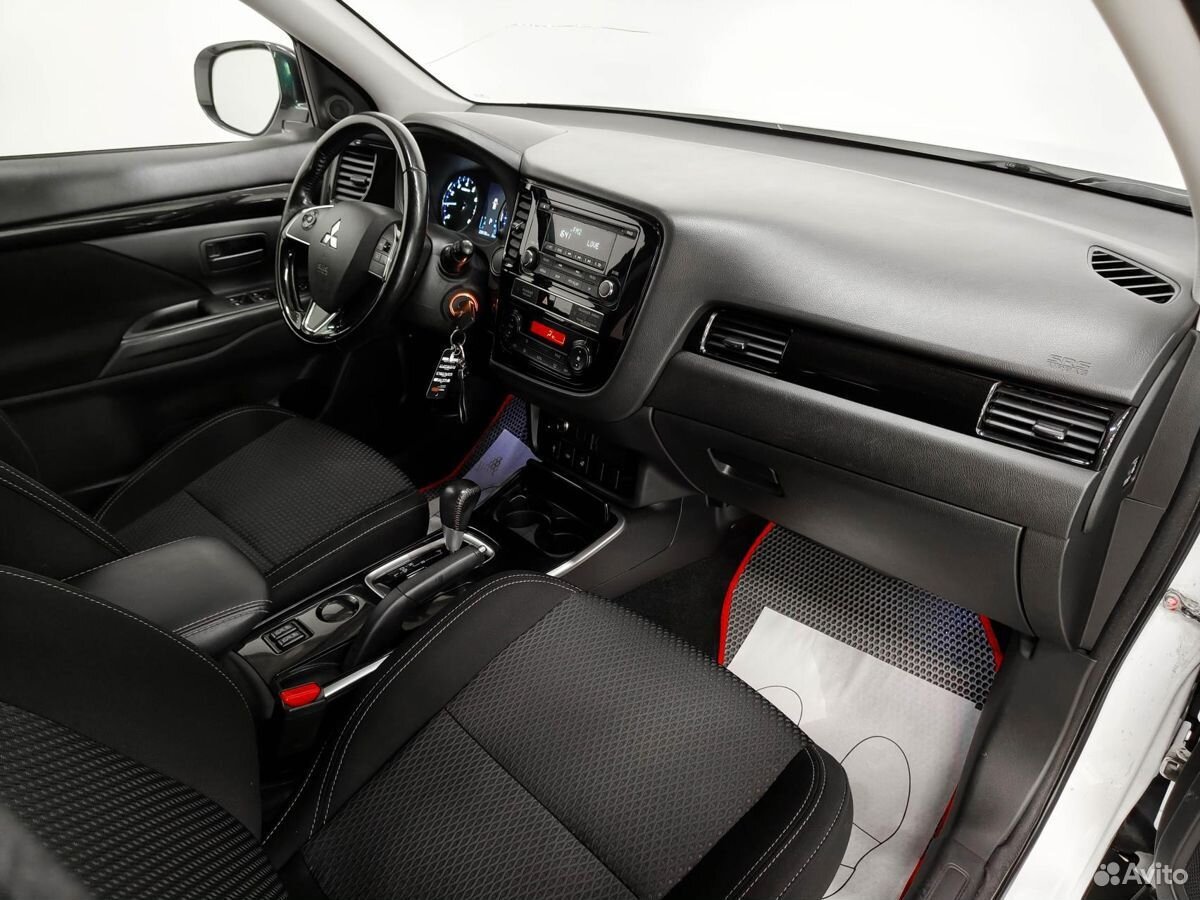 Mitsubishi Outlander 2.0 CVT, 2018, 239 133 км, фото 6