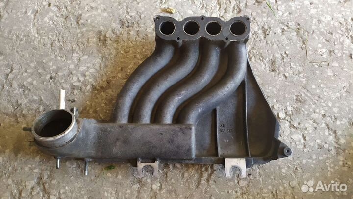 Впускной коллектор Opel Vectra b x16xel