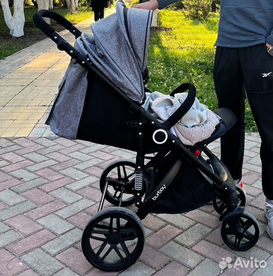 Прогулочная коляска