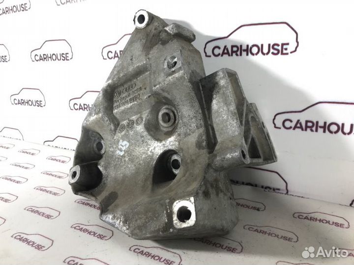 Кронштейн кондиционера Volkswagen Passat B5+ 1.8T