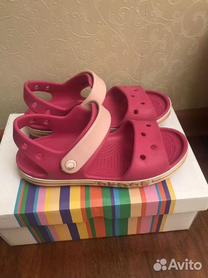 Сандалии Crocs j1