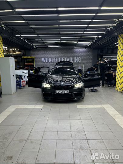 Передний Бампер +Решетка радиатора BMW F10