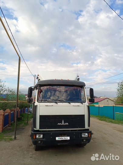 МАЗ 6422А8-320-050 с полуприцепом, 2012