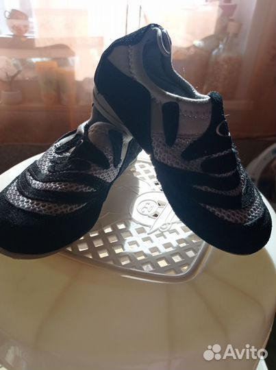 Детские замшевые кроссовки