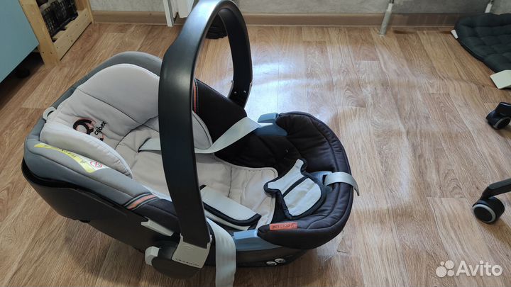 Детское автокресло Cybex Aton с базой Base-fix 0+