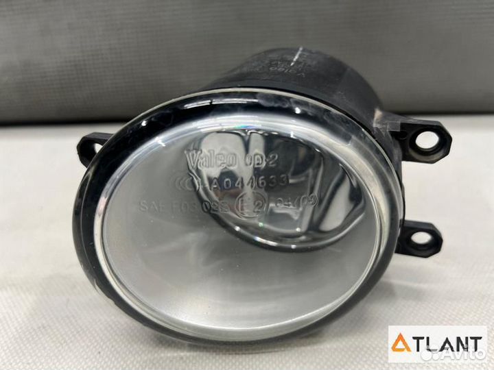 Туманка передняя левая toyota mark X ZIO