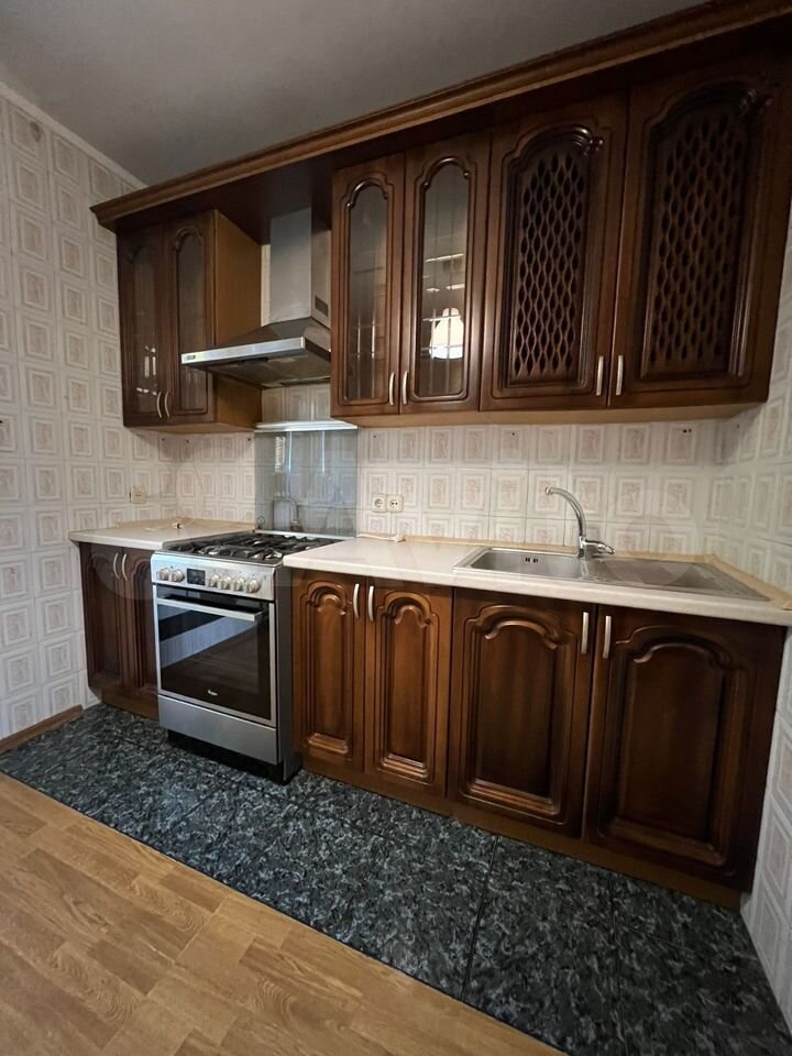 4-к. квартира, 87 м², 5/5 эт.