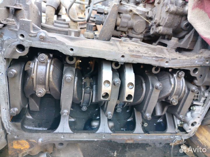 Двигатель YD22 в разбор