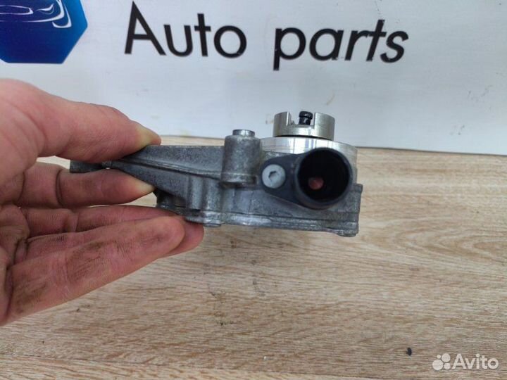 Вакуумный насос Bmw 3 F30 N20B20 2012