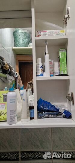 Шкаф с зеркалом в ванную бу