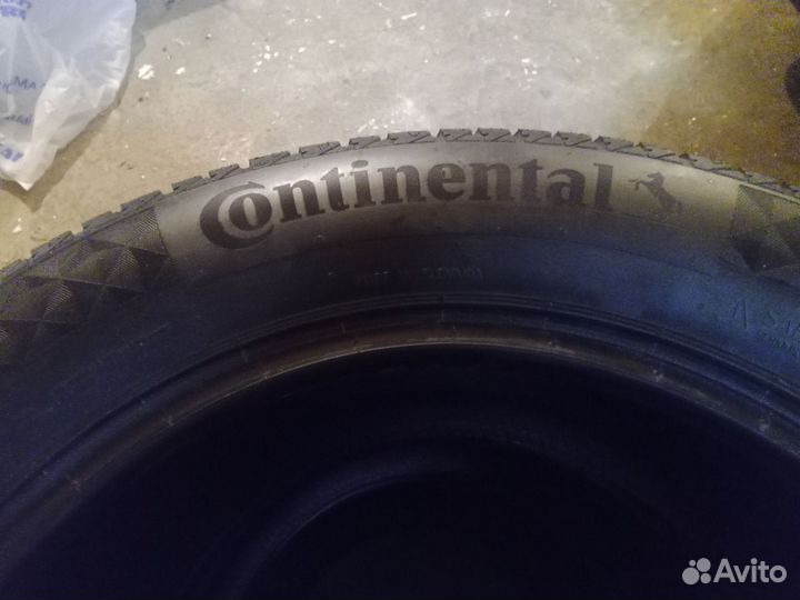Continental ContiVikingContact 7 215/60 R16 99T