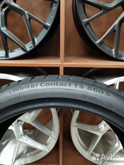 Continental WinterContact TS 860 S 285/35 R22 и 315/30 R22 107V