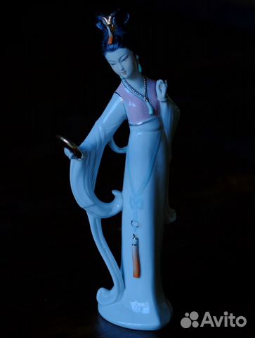 Японская фарфоровая статуэтка