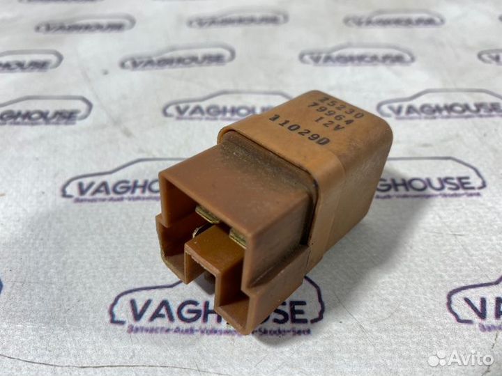 Реле Nissan Maxima A33 2.0 2004