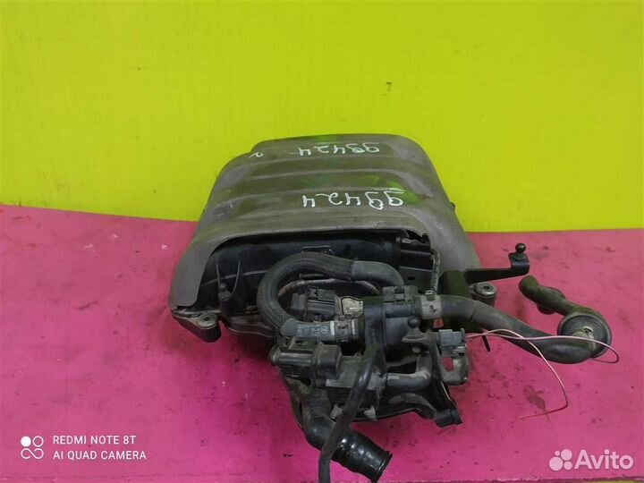 Впускной коллектор Audi A4 A5 A6 Q5 3,2 06E133210L