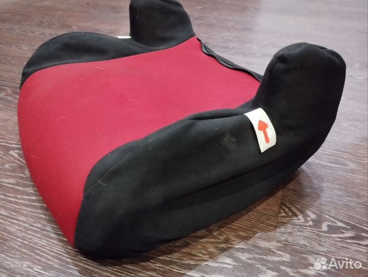 Детский бустер автомобильный