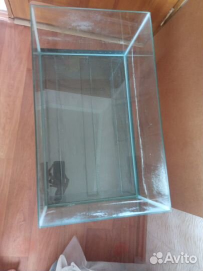 Аквариум стеклянный с поддоном